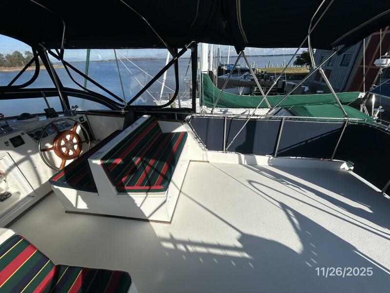 42' 1989 Grand Banks Classic