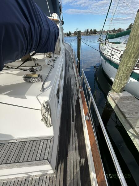 42' 1989 Grand Banks Classic