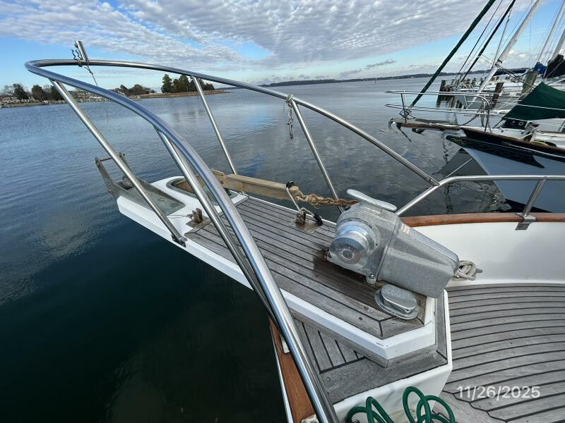 42' 1989 Grand Banks Classic