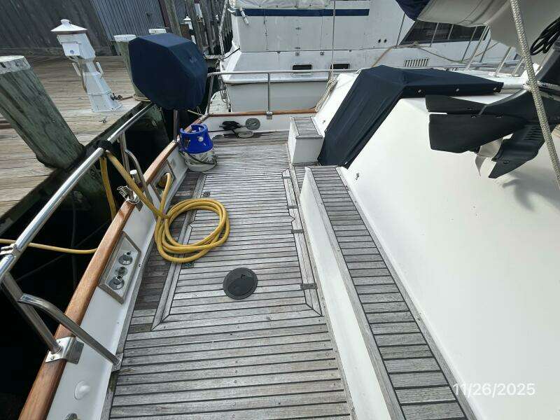 42' Grand Banks aftdeck port