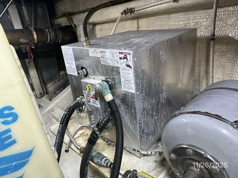 42' 1989 Grand Banks Classic