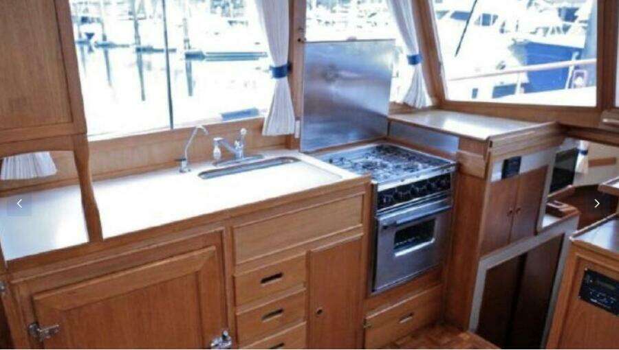 ENDEAVOR 42ft Grand Banks Yacht For Sale
