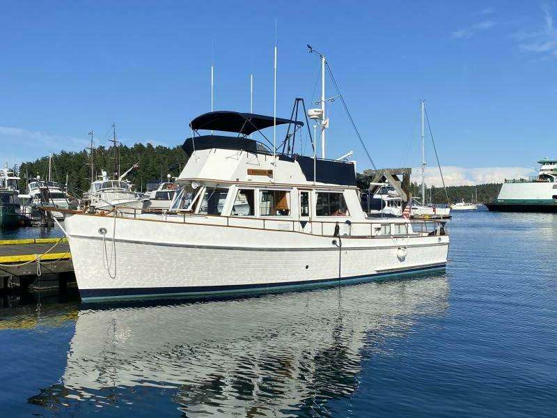 ENDEAVOR 42ft Grand Banks Yacht For Sale
