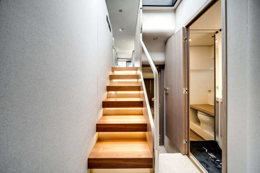 60ft Azimut Yacht For Sale