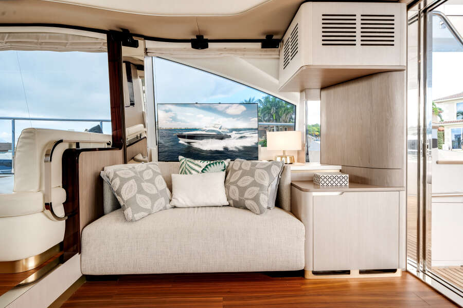 60ft Azimut Yacht For Sale