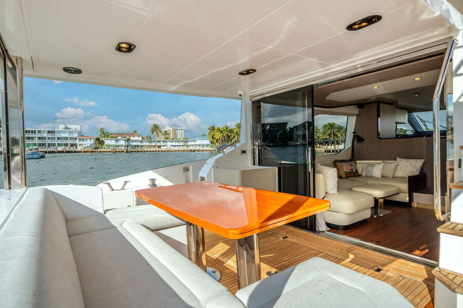 60ft Azimut Yacht For Sale