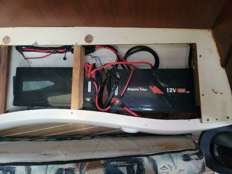 37ft Hunter Yacht For Sale