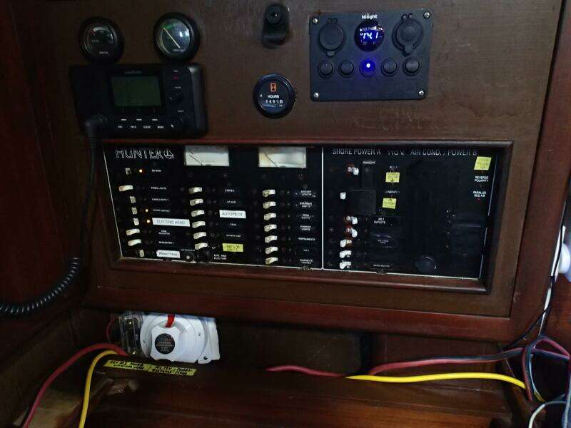 Semper Paratus 37ft Hunter Yacht For Sale