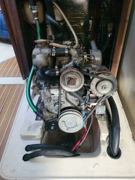 37ft Hunter Yacht For Sale