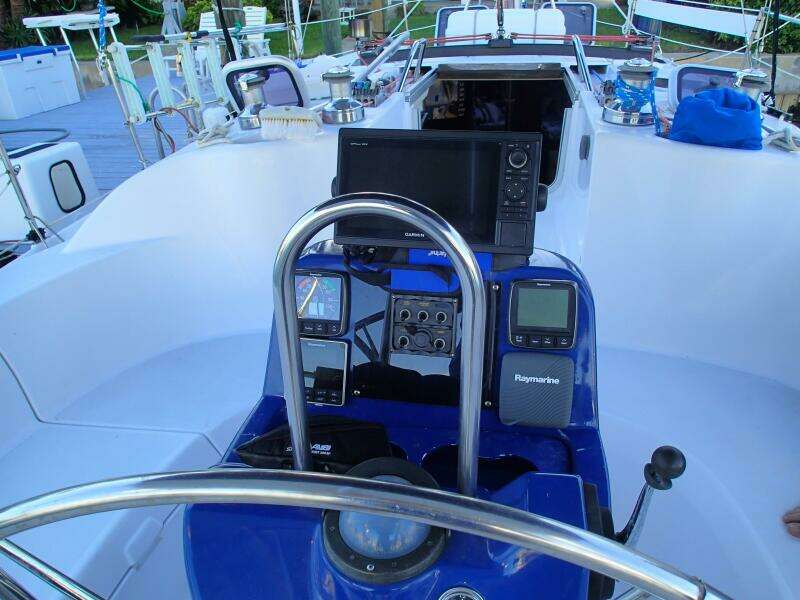 Semper Paratus 37ft Hunter Yacht For Sale