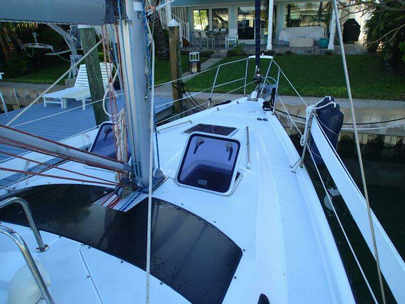 Semper Paratus 37ft Hunter Yacht For Sale
