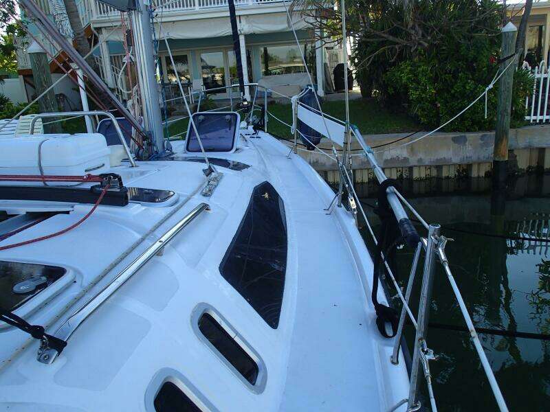 Semper Paratus 37ft Hunter Yacht For Sale