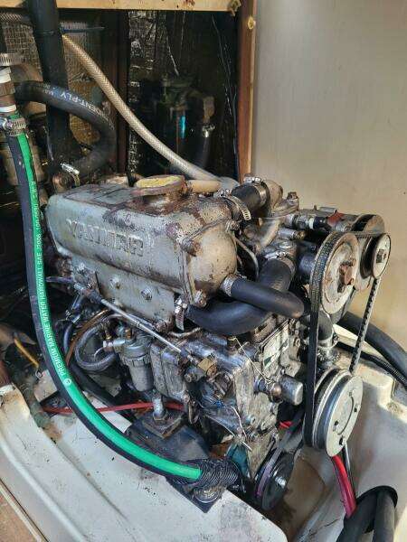 37ft Hunter Yacht For Sale