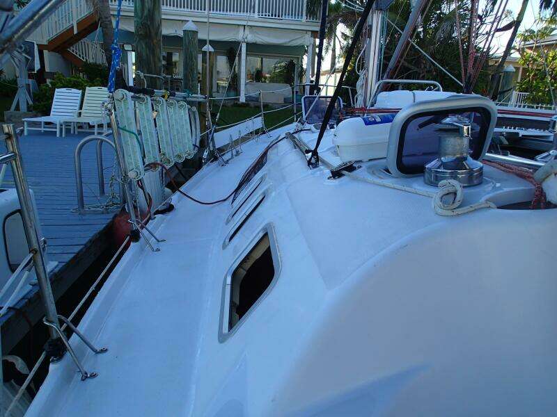 Semper Paratus 37ft Hunter Yacht For Sale
