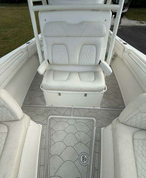 28ft Regulator Yacht For Sale