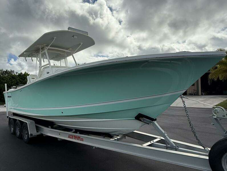 28ft Regulator Yacht For Sale