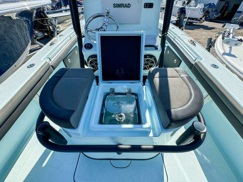 26 Hybrid 26ft Yellowfin Yacht For Sale