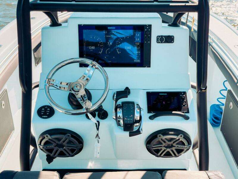 26 Hybrid 26ft Yellowfin Yacht For Sale