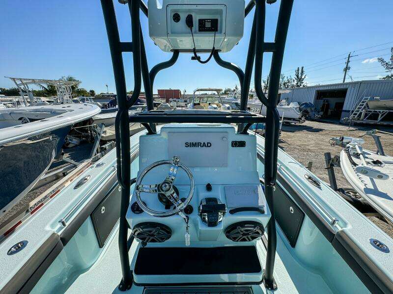 26 Hybrid 26ft Yellowfin Yacht For Sale