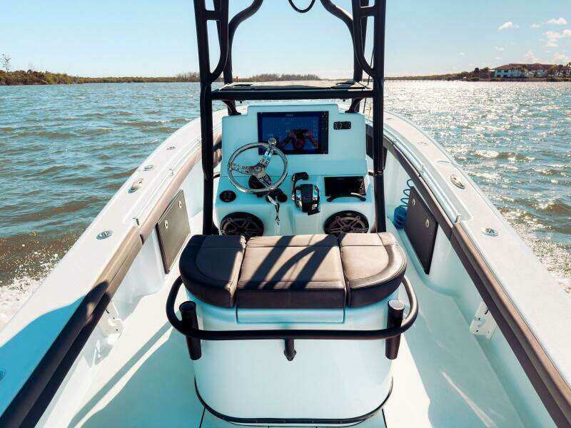 26 Hybrid 26ft Yellowfin Yacht For Sale