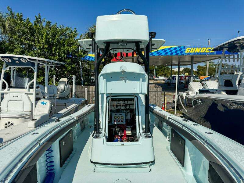 26 Hybrid 26ft Yellowfin Yacht For Sale