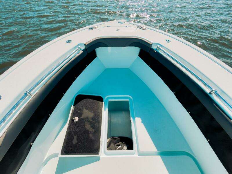 26 Hybrid 26ft Yellowfin Yacht For Sale