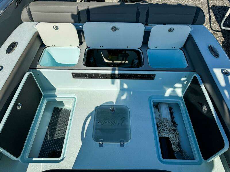 26 Hybrid 26ft Yellowfin Yacht For Sale