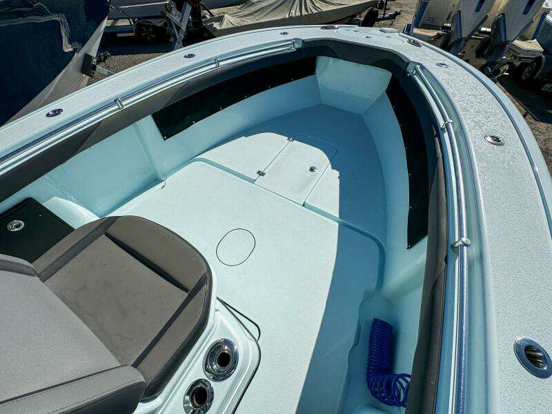 26 Hybrid 26ft Yellowfin Yacht For Sale