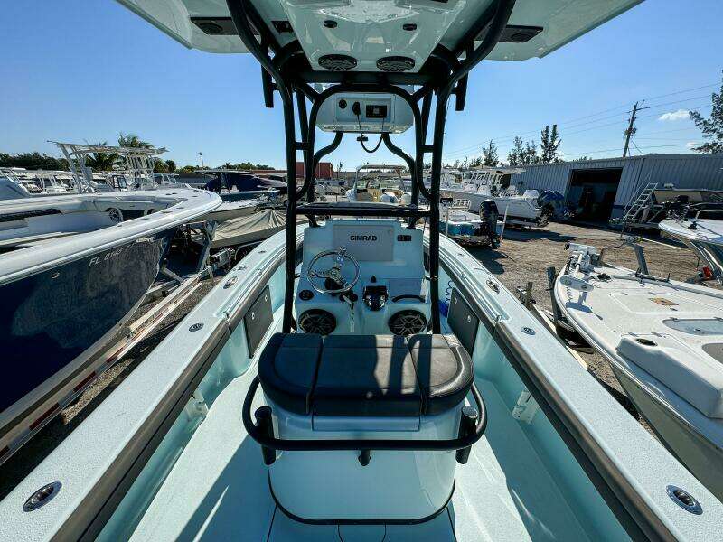26 Hybrid 26ft Yellowfin Yacht For Sale