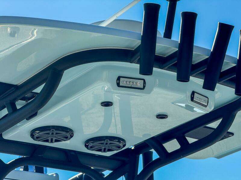 26 Hybrid 26ft Yellowfin Yacht For Sale