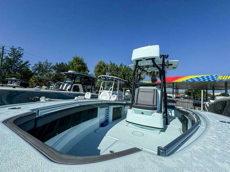 26 Hybrid 26ft Yellowfin Yacht For Sale