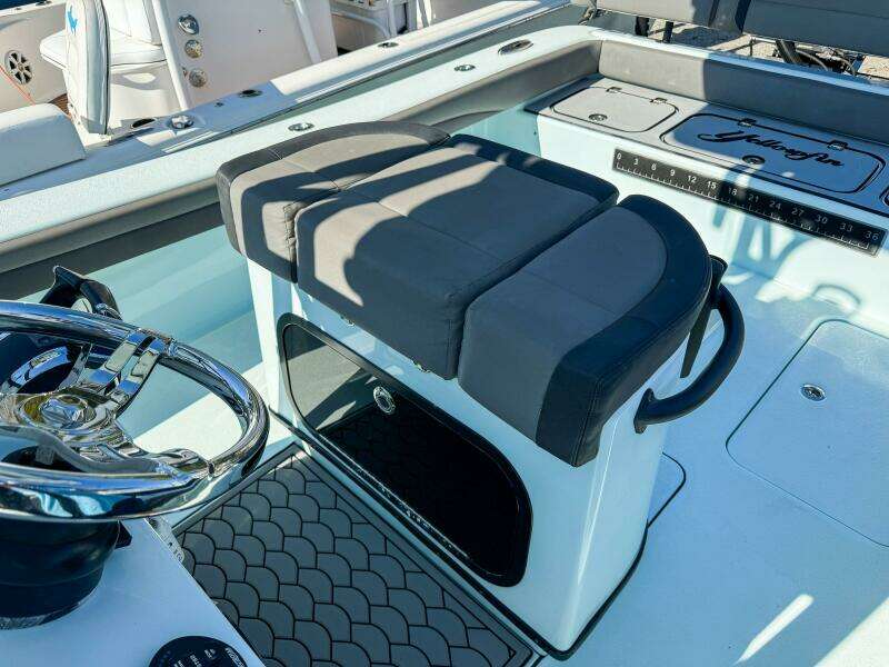 26 Hybrid 26ft Yellowfin Yacht For Sale