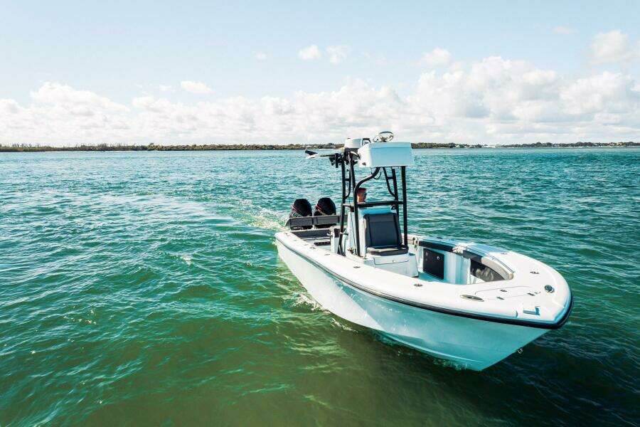 26 Hybrid 26ft Yellowfin Yacht For Sale