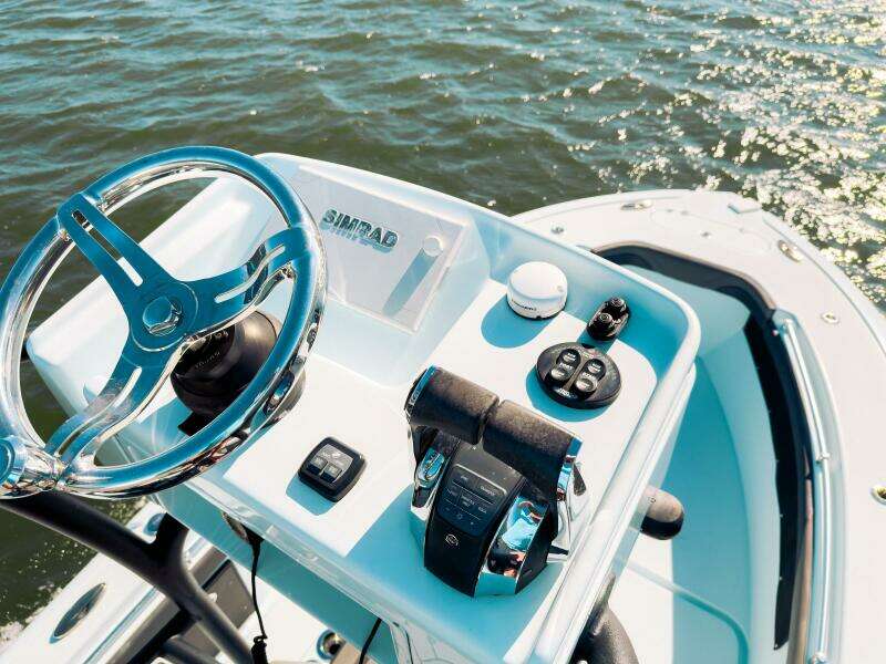 26 Hybrid 26ft Yellowfin Yacht For Sale