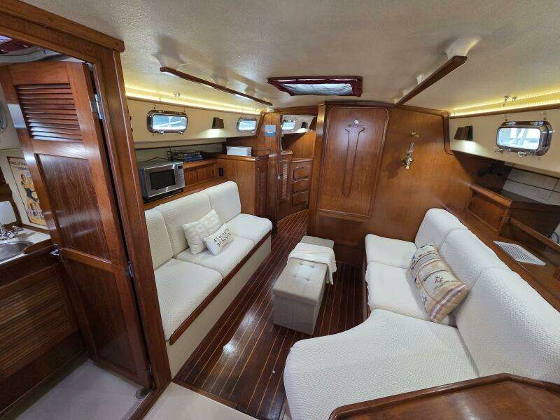 Solace 38ft Island Packet Yacht For Sale