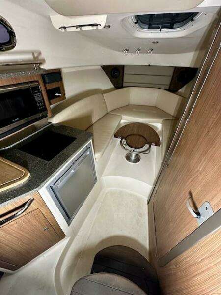 28ft Boston Whaler Yacht For Sale