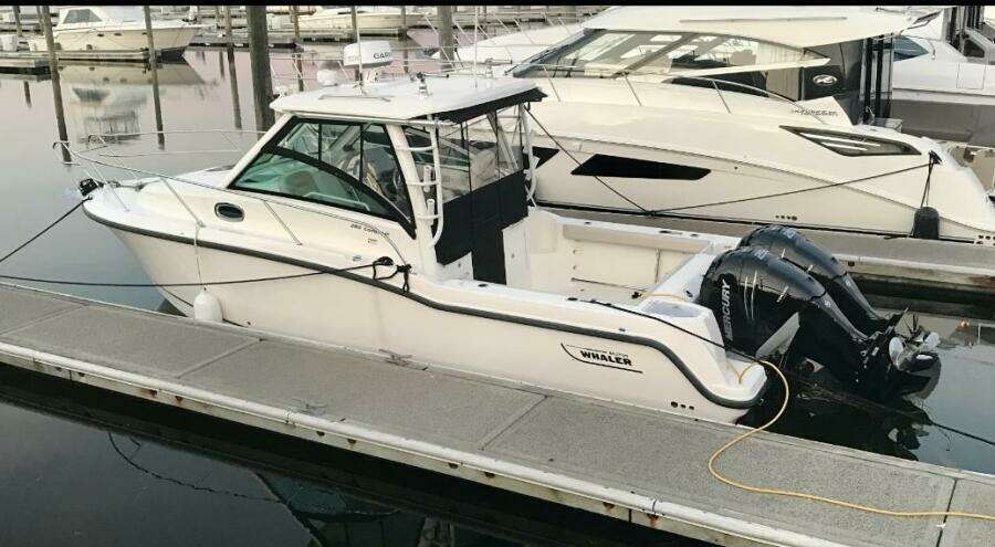 28ft Boston Whaler Yacht For Sale
