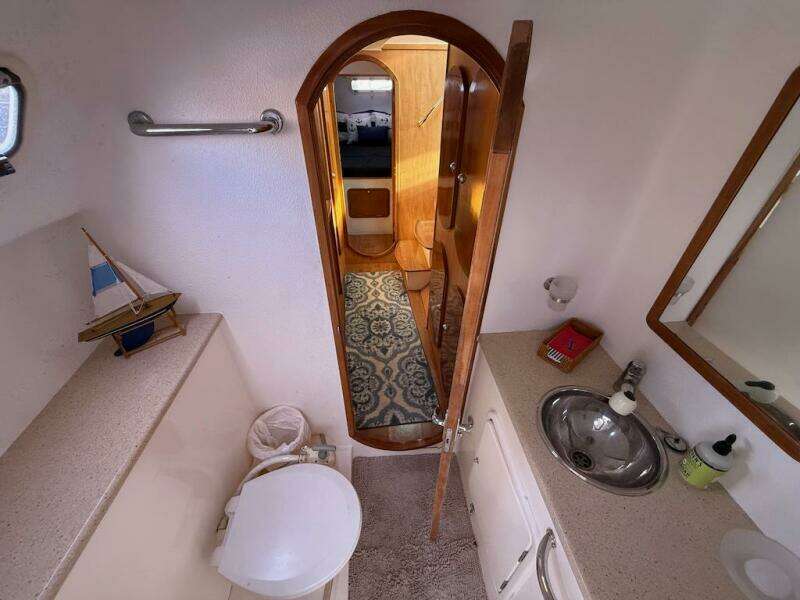 Zimbini 40ft Island Spirit Yacht For Sale