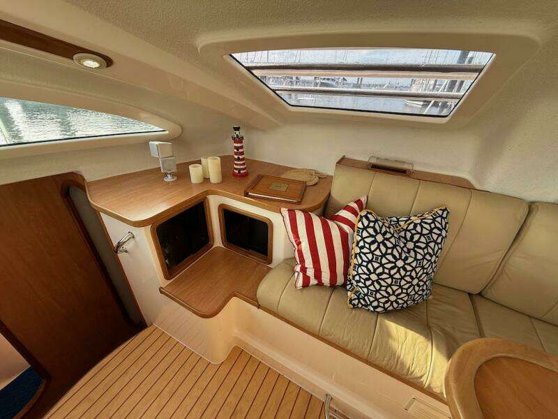 Zimbini 40ft Island Spirit Yacht For Sale