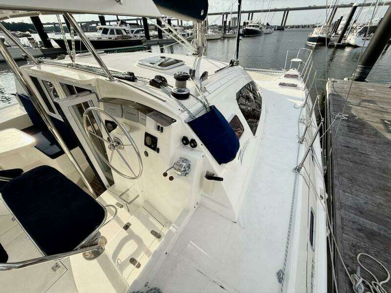 Zimbini 40ft Island Spirit Yacht For Sale