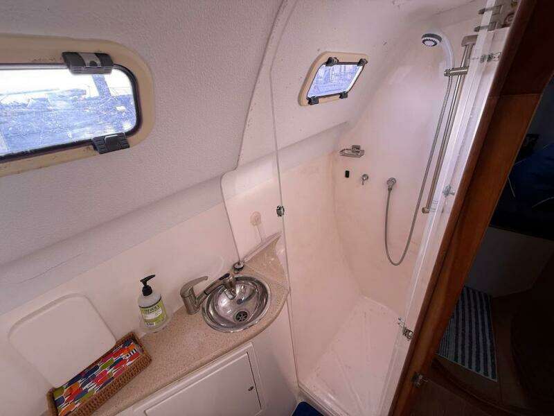Zimbini 40ft Island Spirit Yacht For Sale