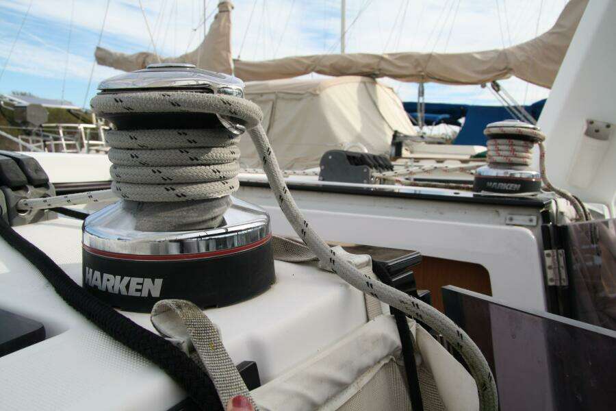 Knot On Call 41ft Beneteau Yacht For Sale