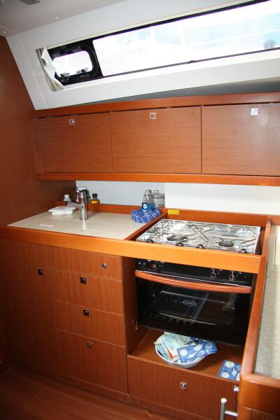 2013 Beneteau Oceanis 41