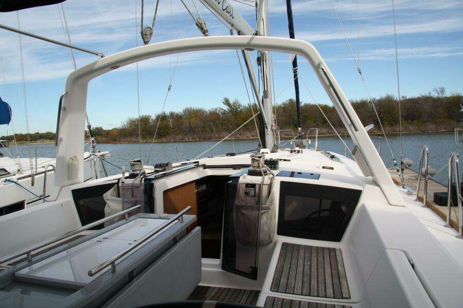 Knot On Call 41ft Beneteau Yacht For Sale