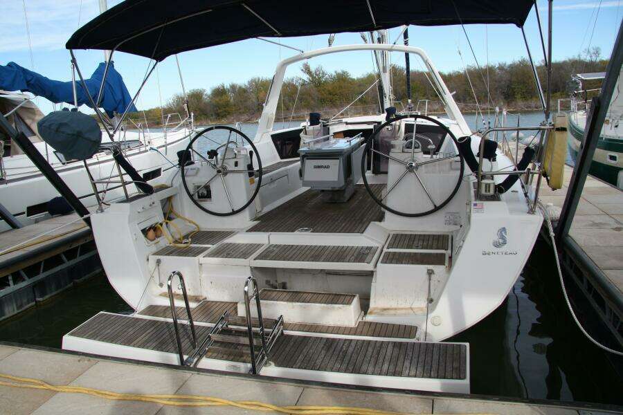 Knot On Call 41ft Beneteau Yacht For Sale