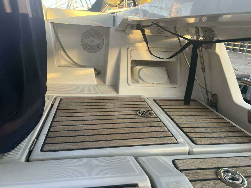 Knot On Call 41ft Beneteau Yacht For Sale