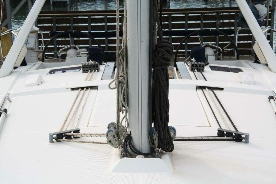 Knot On Call 41ft Beneteau Yacht For Sale