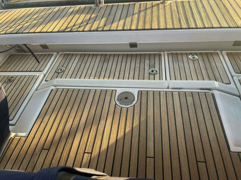 Knot On Call 41ft Beneteau Yacht For Sale