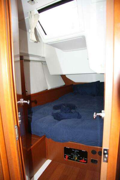 Knot On Call 41ft Beneteau Yacht For Sale