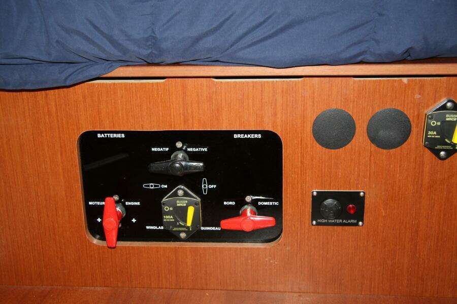 Knot On Call 41ft Beneteau Yacht For Sale